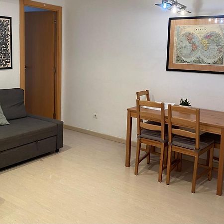 Cozy Apartment At A Great Location! L'Hospitalet de Llobregat Extérieur photo